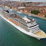 Venezia: stop a passaggio di grandi navi da crociera a San Marco