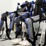 Camminare con l'esoscheletro robot. Nuova tecnologia per i paraplegici?