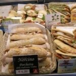 Vegetariani contro Autogrill: solo panini con carne le menù