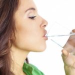 I rischi della disidratazione. Quando dobbiamo bere più acqua?