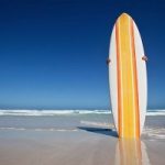 Ecoinvenzioni: la tavola da surf ecologica prodotta con le alghe