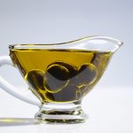 Olio d'oliva: cosa significa extravergine e quanto dovrebbe costare?