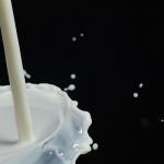 Qual è il rapporto tra latte materno, cancro e infezioni?