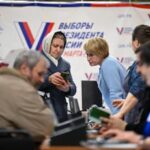 Russia, secondo giorno di presidenziali. Kiev rivendica: Violato sistema di voto elettronico