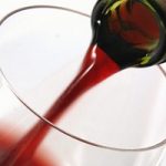 Vino, aumentano acquisti su web. Il 'rosso' made in Italy il piu' venduto