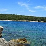 Mare in Istria, l'azzurro della costa tra spiagge e isolotti