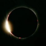 Oggi l’eclissi totale di Sole: puoi seguirlo in diretta web, leggi come