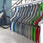 Ecoinvenzioni: la bici realizzata con bottiglie di plastica riciclate