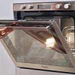 Come pulire il forno, con i rimedi naturali