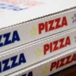 Raccolta differenziata: dove buttare il cartone della pizza?
