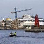Costa Concordia: a Genova si affitta casa con vista scafo