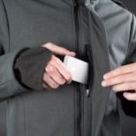 Meno germi sui mezzi pubblici grazie alla giacca ignifuga antibatterica