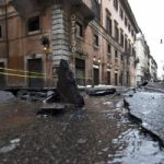 Roma dopo la pioggia: buche, voragini e…