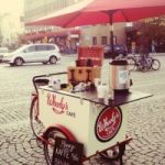 Ecoinvenzioni: il bar-caffè mobile che si sposta con la bici ad energia solare