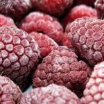 Mangi frutti rossi congelati? Attenzione