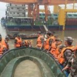 Tragedia in Cina, affonda traghetto