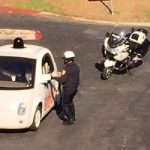 Polizia ferma Google car: va troppo piano. E alla guida non trovano nessuno