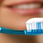 La tecnica migliore per lavare i denti con lo spazzolini (video)