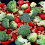 Pomodori, broccoli, carote, spinaci: crudi o cotti?