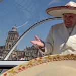 Papa solidale con gli Indios: ‘Vi hanno tolto la terra, ma il mondo ha bisogno di voi’