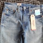 Jeans fatti di tappeti e reti da pesca: colosso USA collabora con azienda italiana