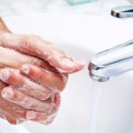 Come bisogna lavarsi le mani?