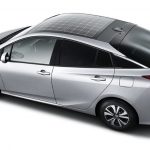 Arriva in commercio l’auto ibrida con i pannelli fotovoltaici sul tetto