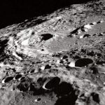 La sostanza misteriosa trovata sulla Luna