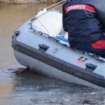 Varese, si tuffa nel lago di Lugano e non riemerge: morto 23enne