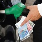 Benzina e diesel, prezzo in calo: quanto costa fare il pieno oggi