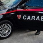 Sfondano porta banca con auto e rubano cassaforte: ladri in fuga