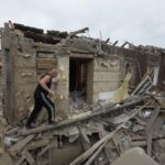 Ucraina, Kiev: Respinti 55 attacchi nel Donetsk. Tre giornalisti arrestati in Russia