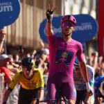 Giro d'Italia, Milan vince tredicesima tappa e Pogacar sempre maglia rosa
