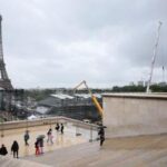 Bare sotto Torre Eiffel per i soldati francesi in Ucraina, sospetti 007 su Russia
