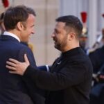 Ucraina, l'annuncio di Macron: Francia darà aerei e formerà soldati per Kiev