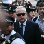 Huw Edwards, ex presentatore Bbc ammette di avere foto indecenti di bambini