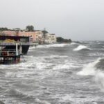 Trombe d'aria e nubifragi a Ischia, danni e disagi