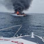 Barca a fuoco al largo di Ostia, tutti salvi