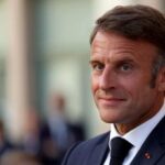 Francia, Macron e le richieste di dimissioni: E' fiction