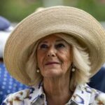 La regina Camilla: In vacanza sono una lettrice compulsiva