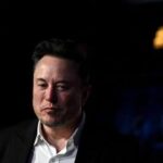 Elon Musk: Harris oltre le aspettative, ma Trump lavorerà meglio