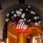 Il flagship store illy di Monte Napoleone compie 2 anni, galà a Milano per festeggiare