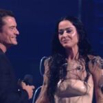 MTV VMAs, Orlando Bloom premia la compagna Katy Perry: tutti pazzi per la dedica d'amore - Video