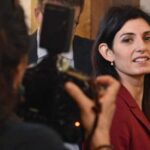 Raggi: M5S torni a idea originale. Meloni? Diversa da me ma tenace