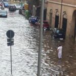 Roma in tilt, pioggia e vento per un downburst: cos'è