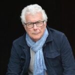 Ken Follett torna con un nuovo romanzo epico: Vi racconto la costruzione di Stonehenge