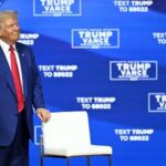 Trump e i contatti con Putin, il 'no comment' del tycoon: Ma se li avessi...