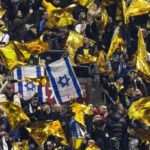 Tifosi israeliani del Maccabi se la sono cercata, il post choc dell'ex Br Persichetti